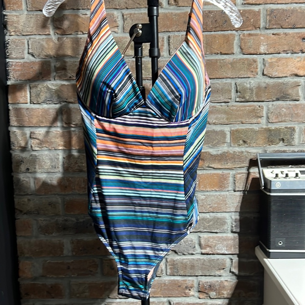 NWOT JETS Australia Swimsuit